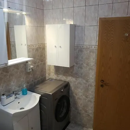 Apartment Shopping