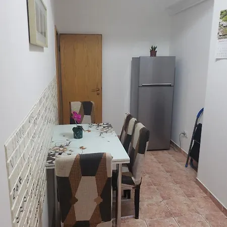 Shopping Apartment *
